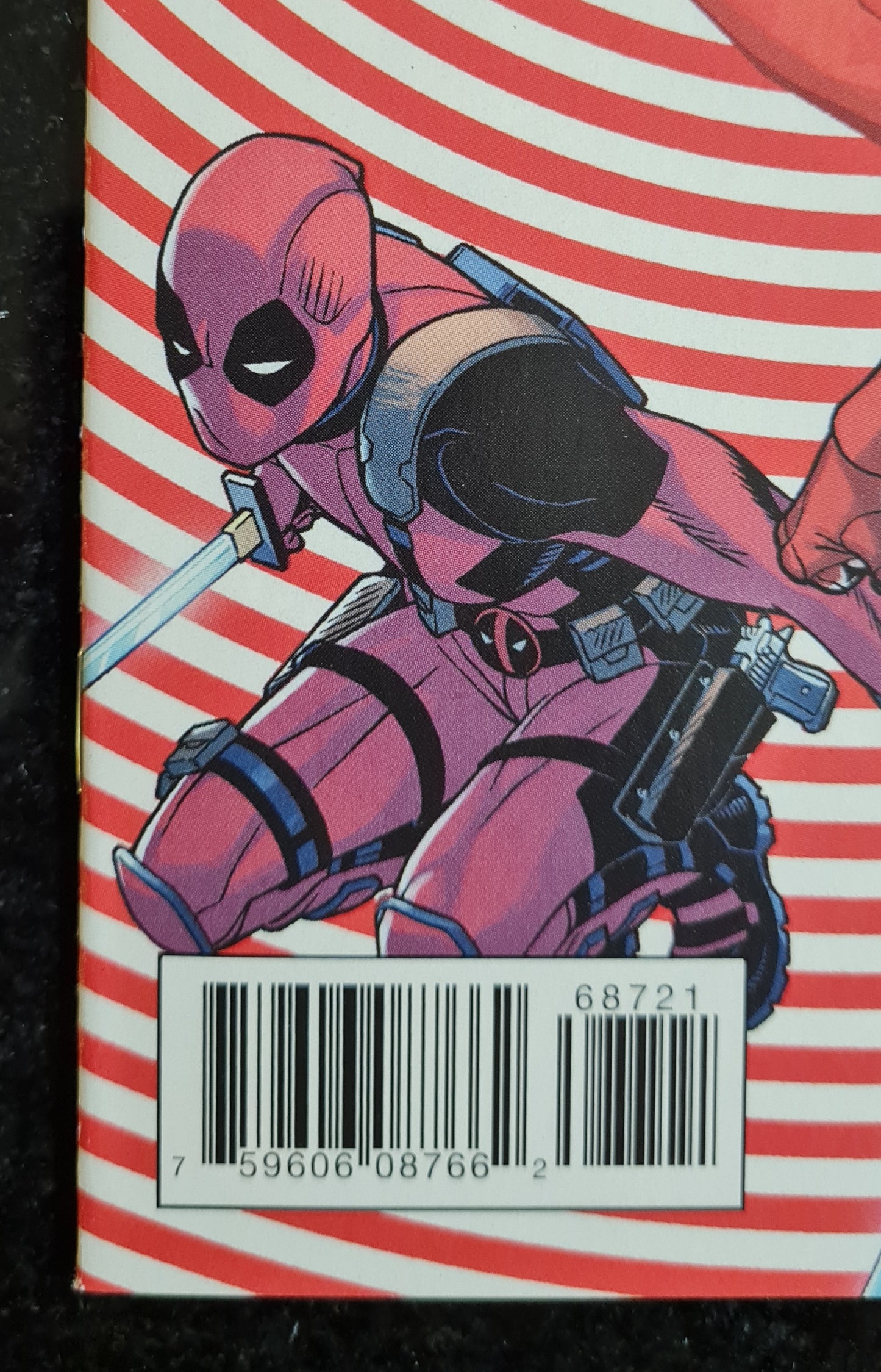 Avengers - 2016 No Surrender - Legacy end of an Era #687 Variant Edition Rated T+