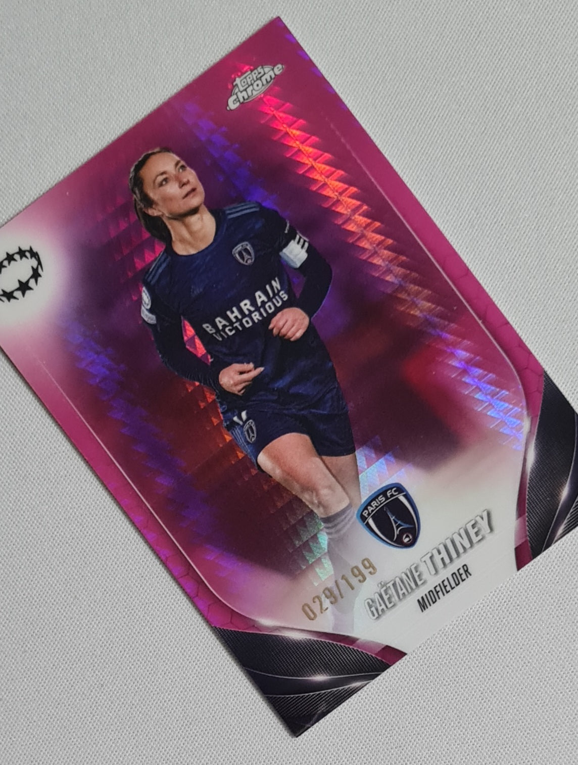 Gaetane Thiney - 2023/2024 Topps Chrome UEFA Women's CL Pink Prism /199 #23 Paris FC