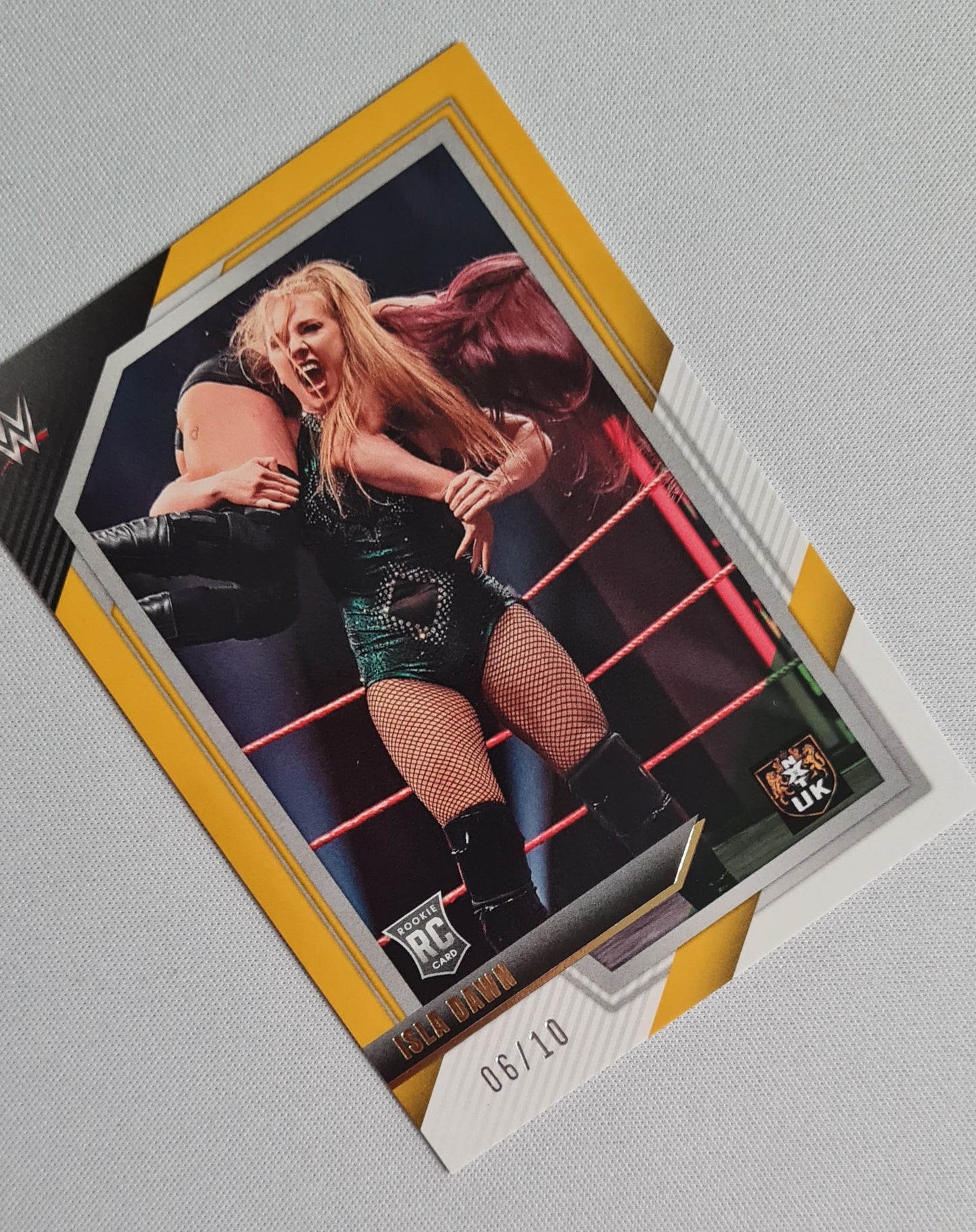 Isla Dawn - 2022 Panini NXT UK WWE #66 (RC) Yellow /10