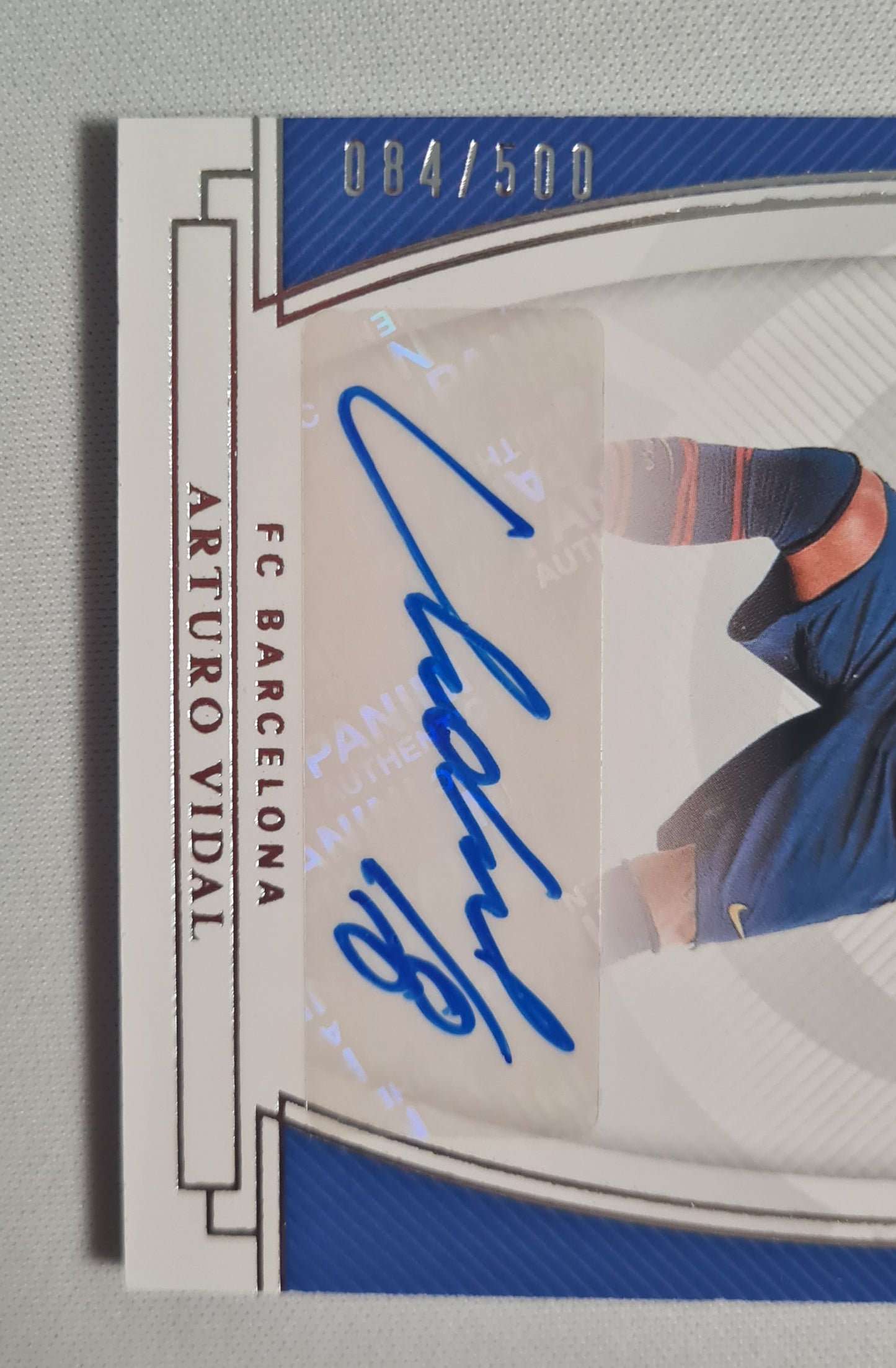 Arturo Vidal - 2020/21 Panini Chronicles National Treasures Soccer FC Barcelona #TS-AV /500 Autograph