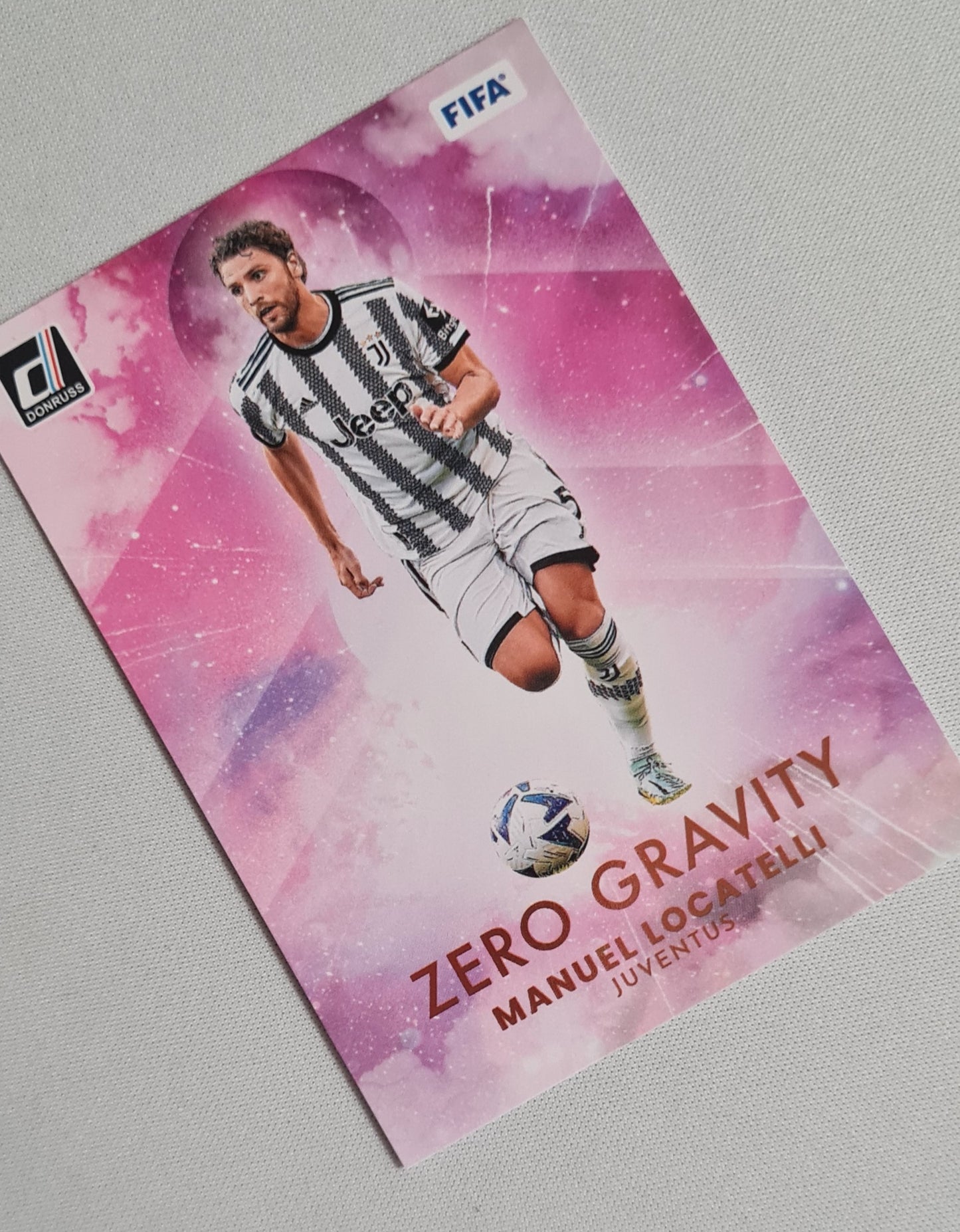 Manuel Locatelli - 2022/23 Panini Donruss Soccer Zero Gravity - Juventus FIFA #24 Pink