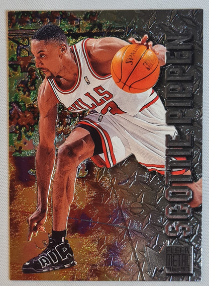 Scottie Pippen - 1996  Fleer Metal Skybox - Chicago Bulls #14 NBA