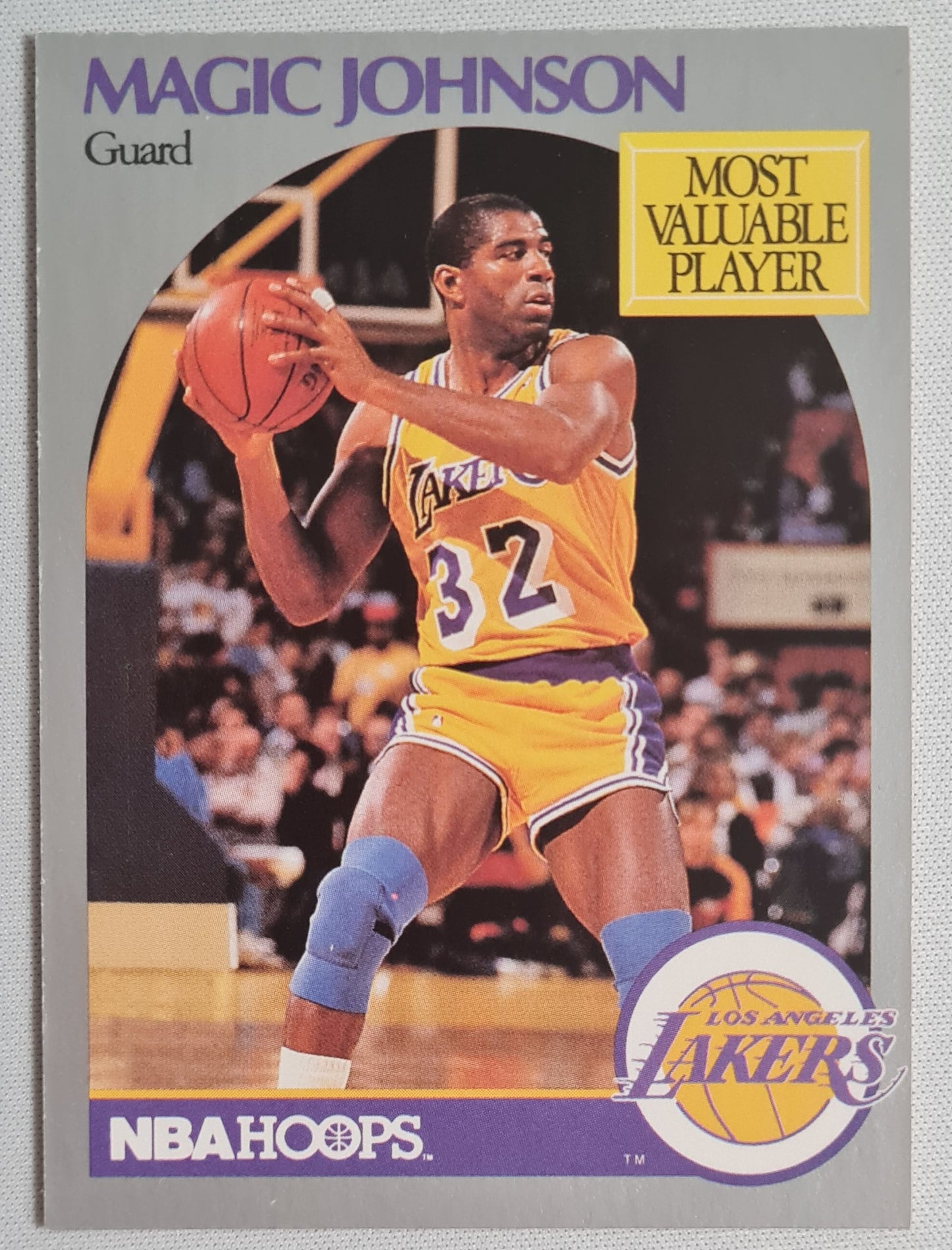 Earvin "MAGIC" Johnson - 1990 NBA Hoops Basketball Card #157 - L.A. Lakers