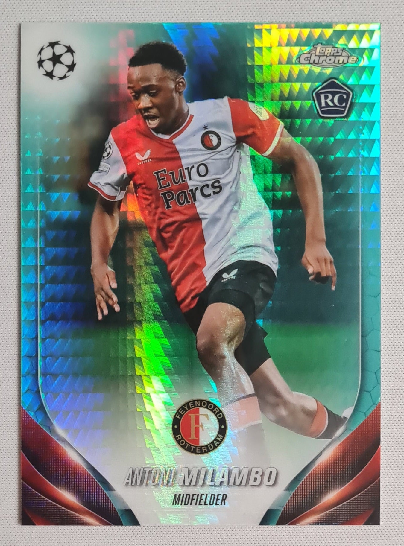 Antoni Milambo - 2024 Topps Chrome (RC) Champions League Feyenoord #140 Aqua Prism  Refractor