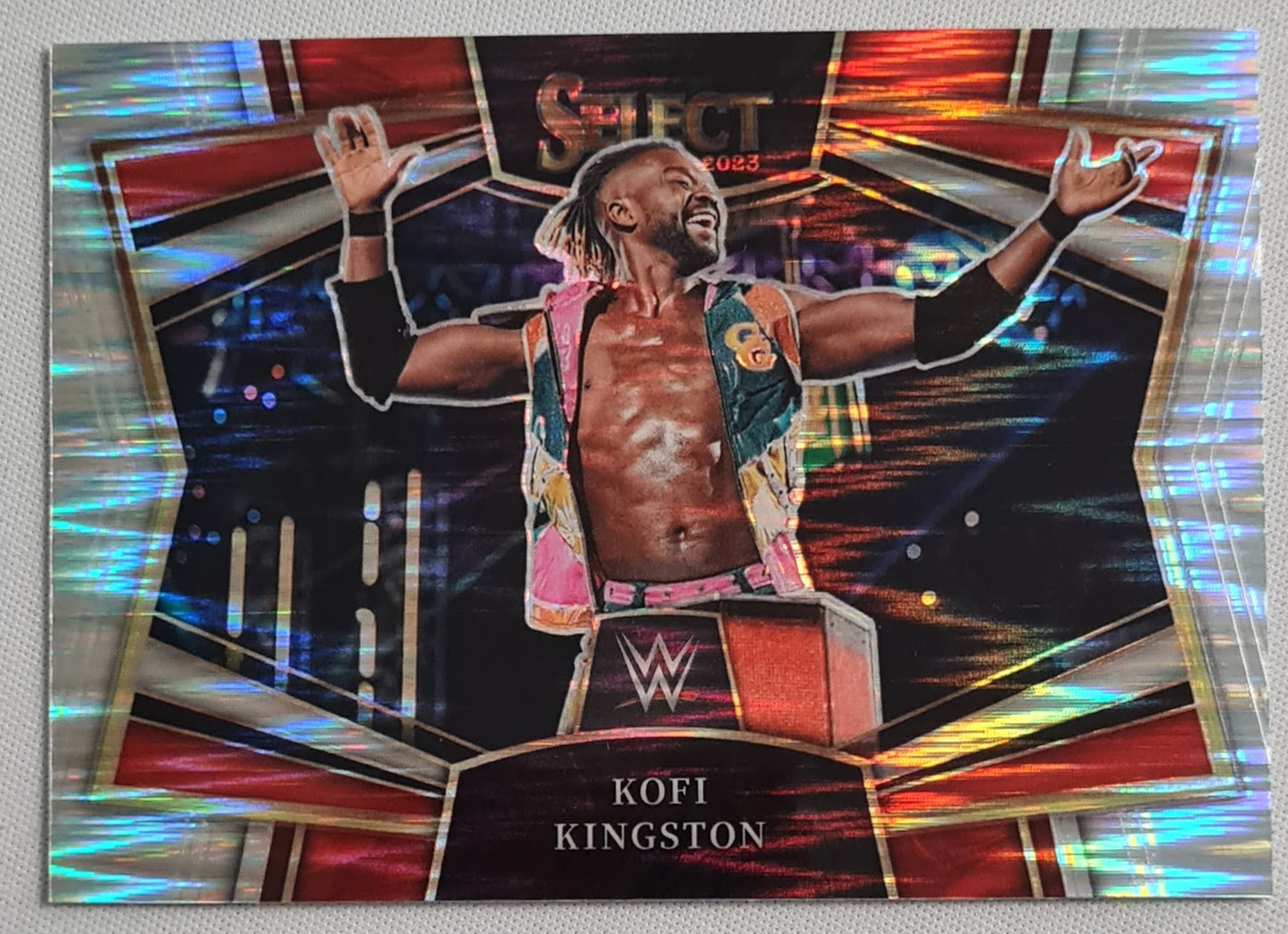 Kofi Kingston - 2023 Panini Select WWE #19 SMACK DOWN Sensations Flash Prizm