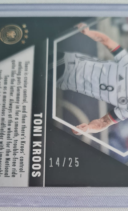 Toni Kroos - 2021 Panini Mosaic Uefa Euro Soccer #126 /25 Silver Circles