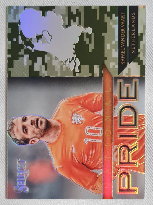 Rafael van der Vaart - 2015/16 Panini Select Soccer - KNVB #49 National Pride Camo /249