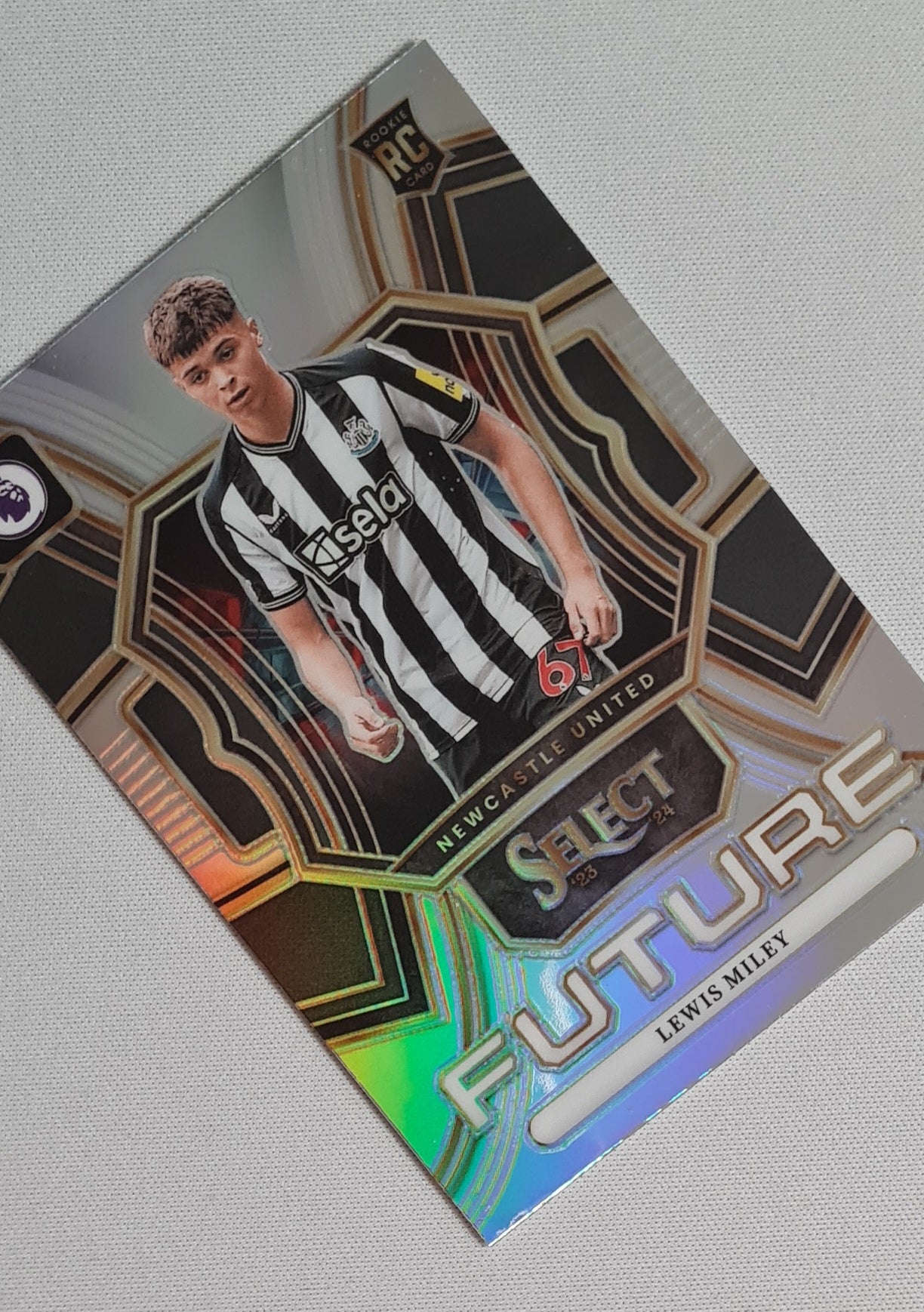 Lewis Miley - 2023/24 Panini Select Premier League Soccer #17 (RC) Future Prizm Refractor