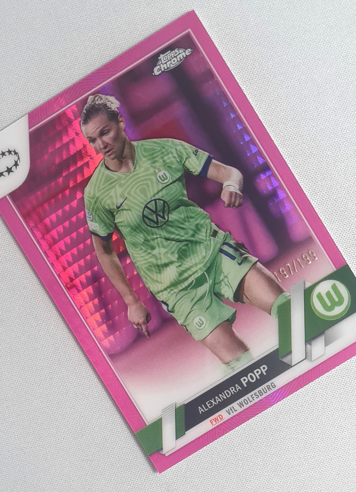 Alexandra Popp - 2023 Topps Chrome Women VfL Wolfsburg (CL) #65 /199 Pink Prism