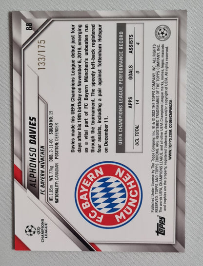 Alphonso Davies - 2022 Topps Chrome Champions League FC Bayern Munchen #88 /175 Pink