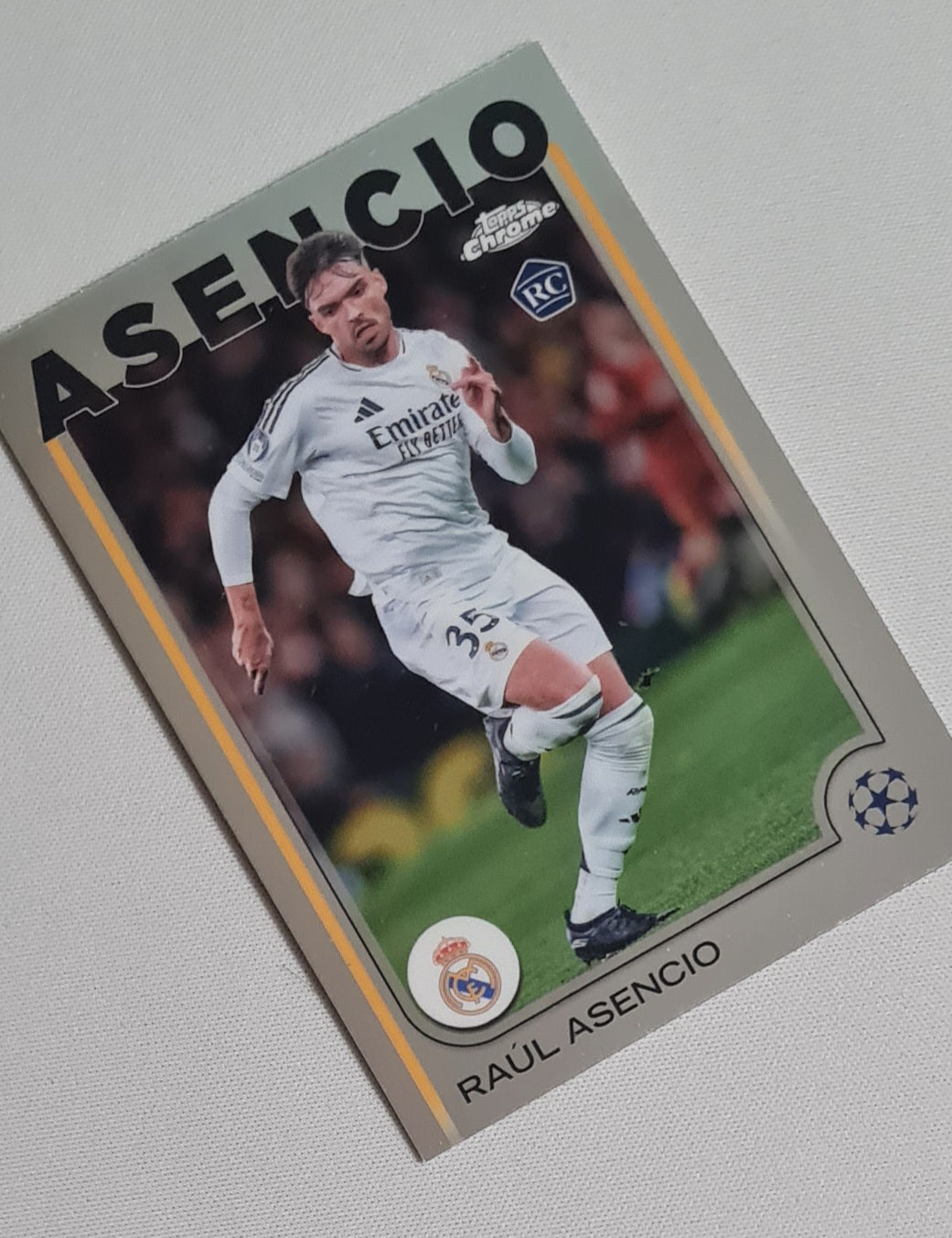 Raul Asencio - 2025 Topps Chrome Real Madrid C.F. (RC)  #186