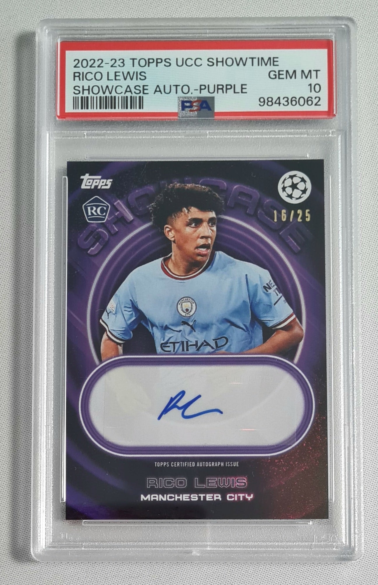 Rico Lewis - 2022/23 Topps UCC Showtime CL Manchester City (RC) Showcase Auto-Purple / Auto PSA 10 GEM MINT