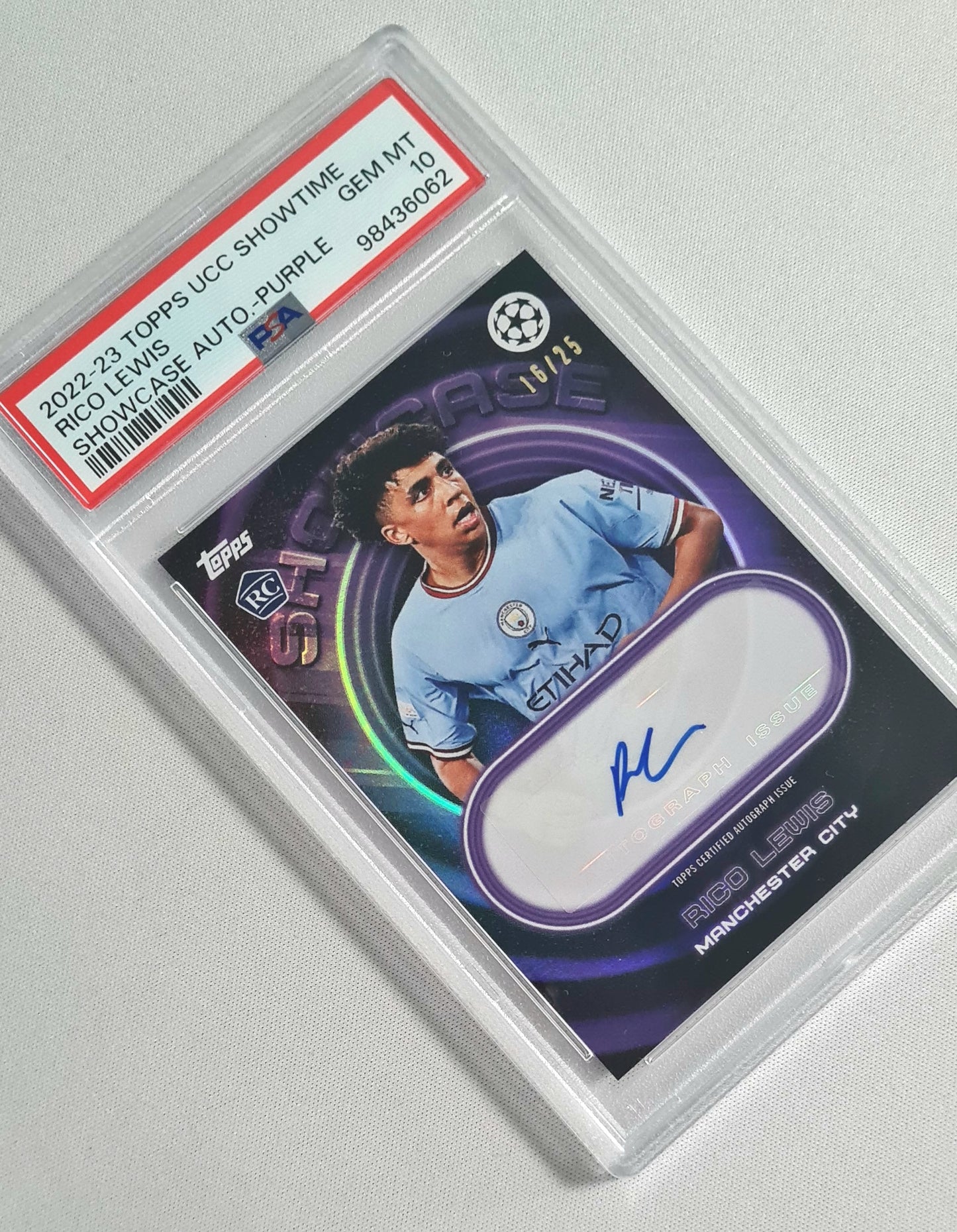 Rico Lewis - 2022/23 Topps UCC Showtime CL Manchester City (RC) Showcase Auto-Purple / Auto PSA 10 GEM MINT