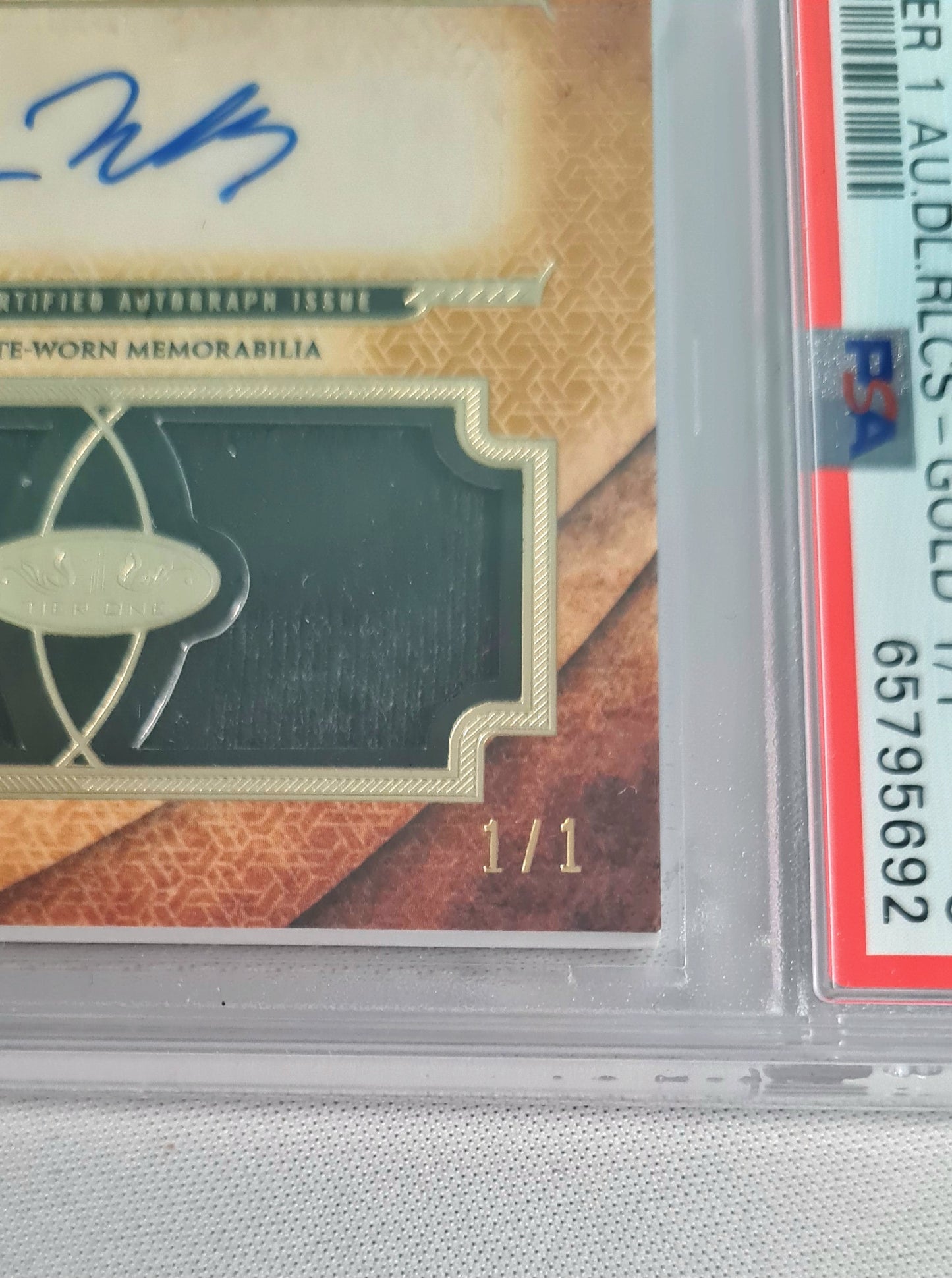 Tyron Woodley - 2018 Topps UFC Fighter - Knockout - Tier 1 AU.DL.RLCS Gold /Patch/ Auto #TW PSA 8 NM-MT 1/1