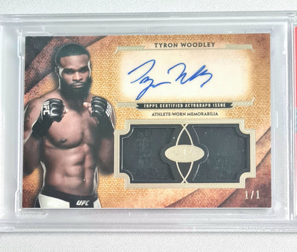 Tyron Woodley - 2018 Topps UFC Fighter - Knockout - Tier 1 AU.DL.RLCS Gold /Patch/ Auto #TW PSA 8 NM-MT 1/1