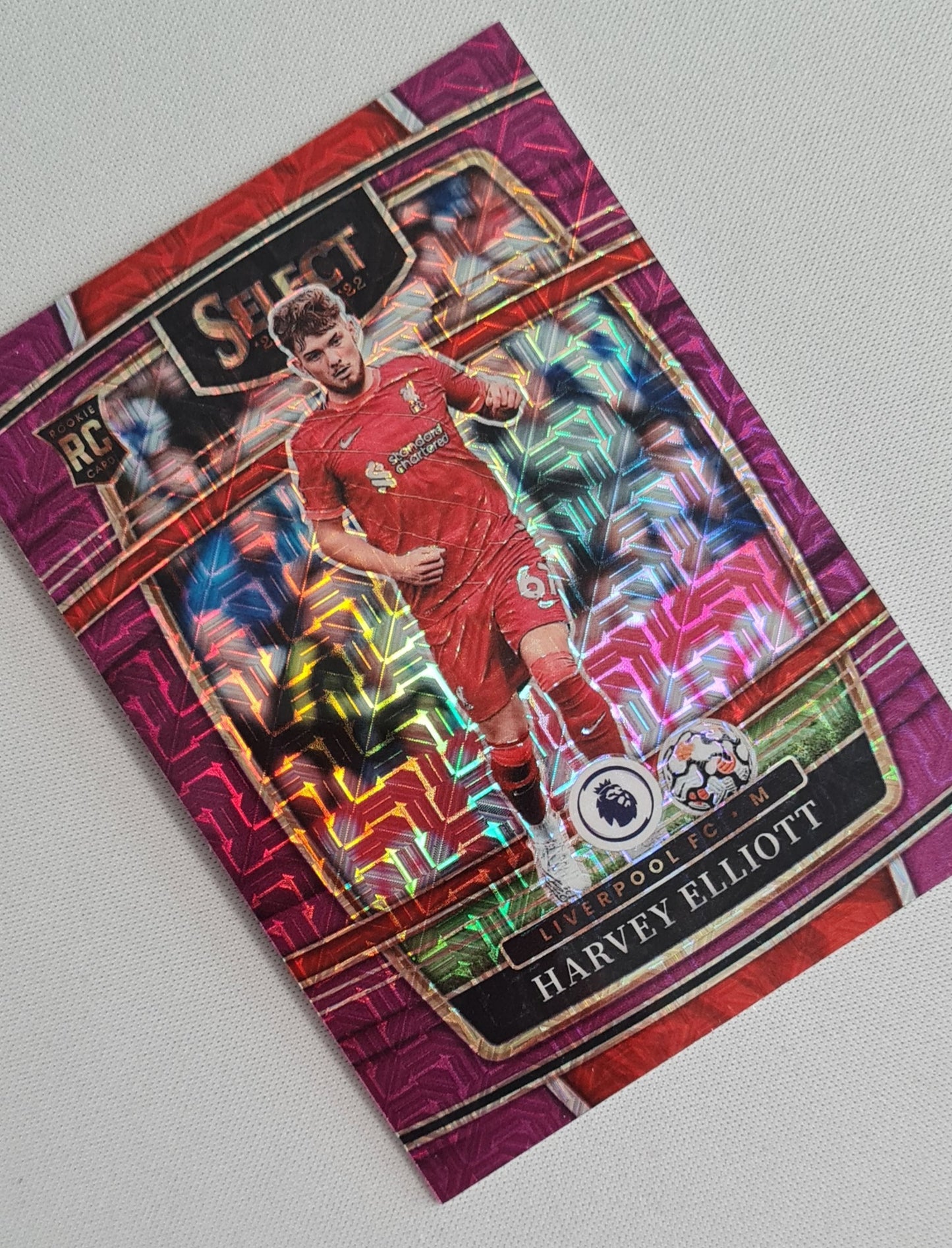 Harvey Elliot - 2021-22 Panini Select Purple/Red Mojo (RC) #232