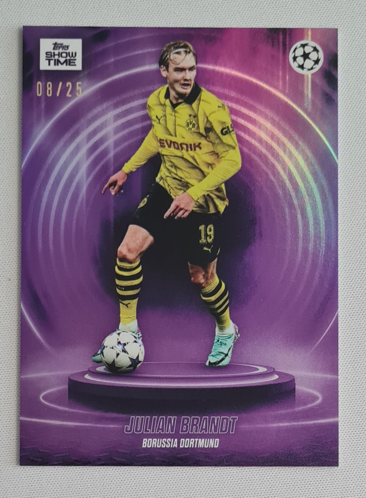 Julian Brandt - 2024 Topps Show Time Purple Champions League /25