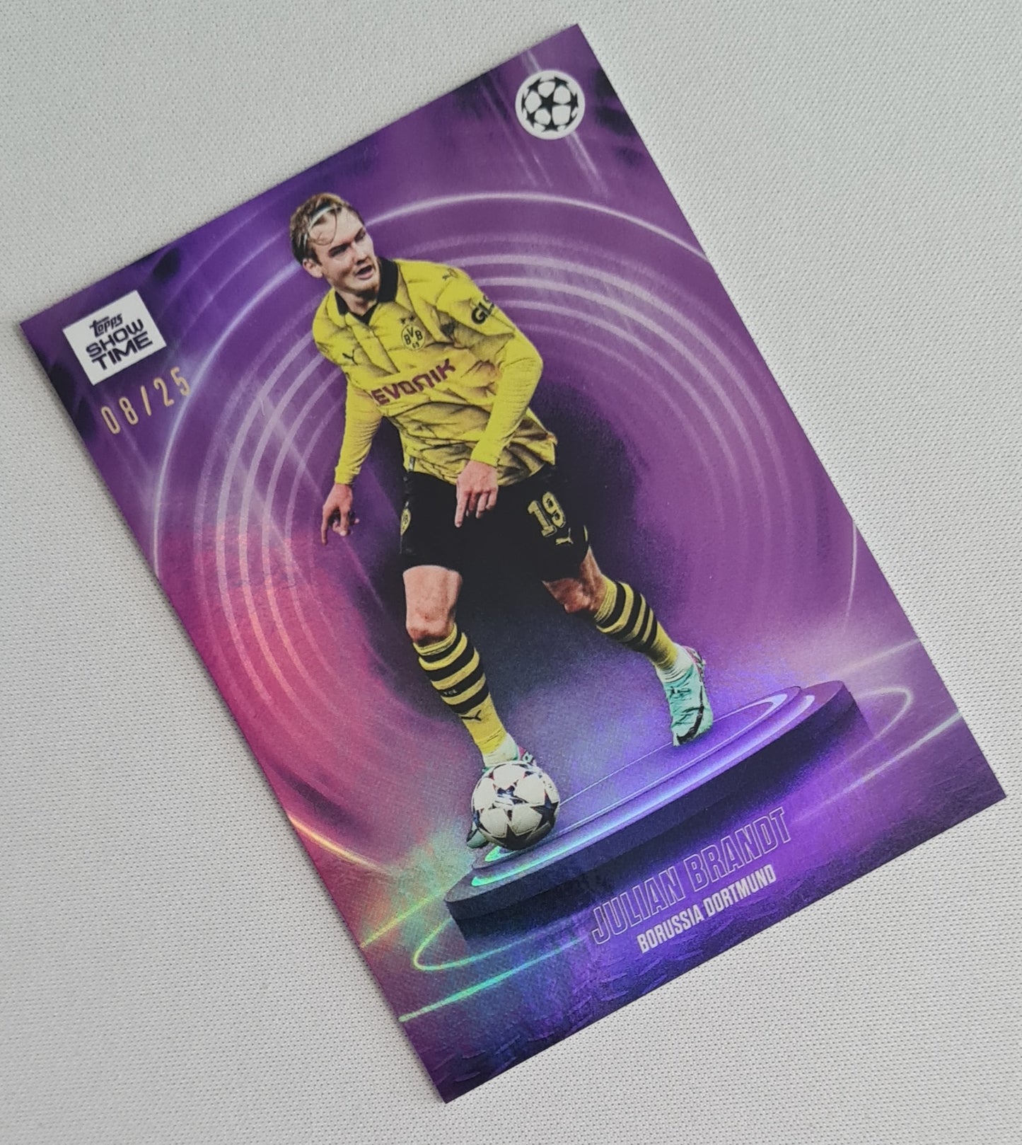 Julian Brandt - 2024 Topps Show Time Purple Champions League /25