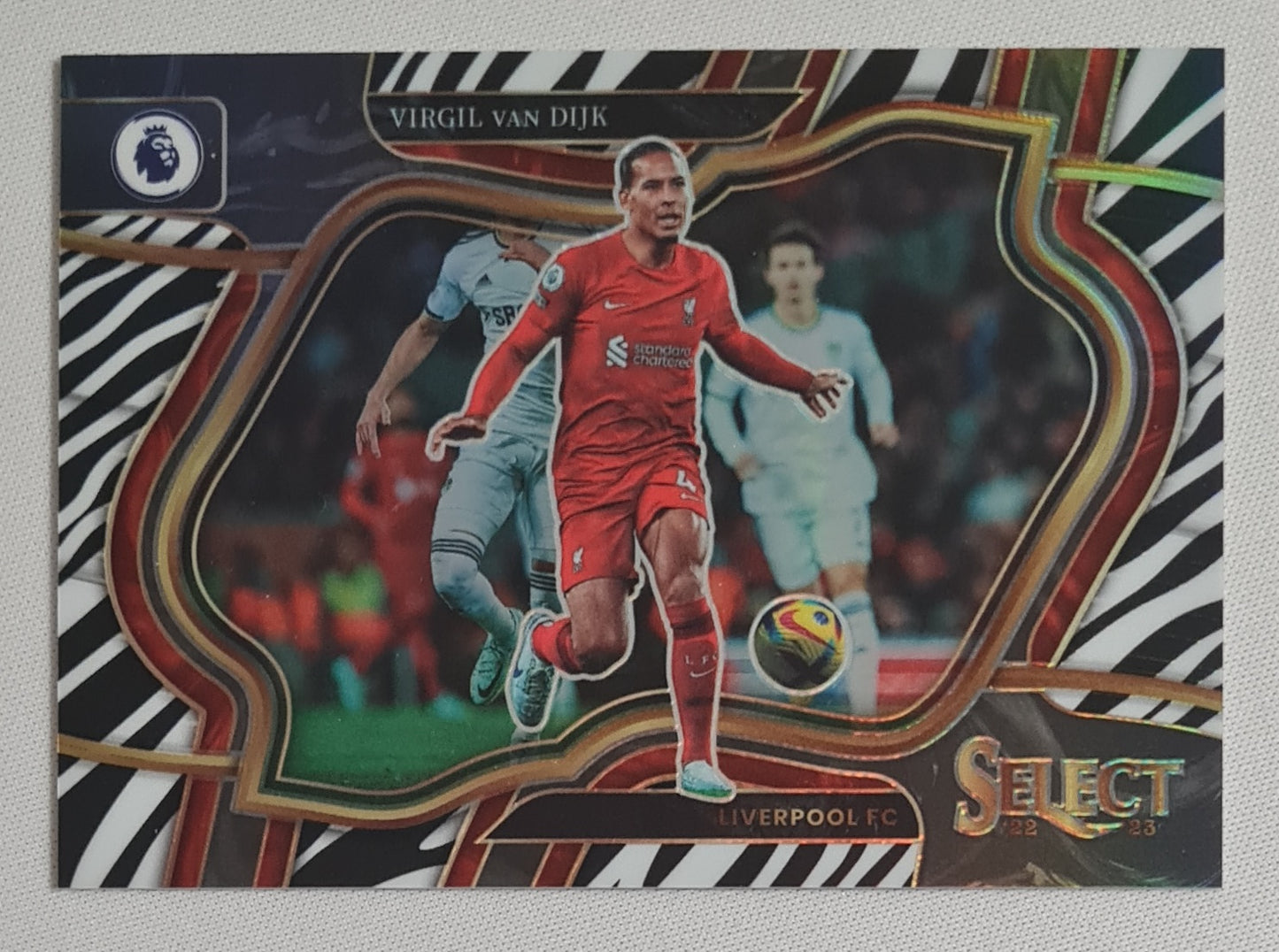 Virgil van Dijk - 2022/23 Panini Select Premier League Soccer - Field Level Prizm - Zebra /25 SP