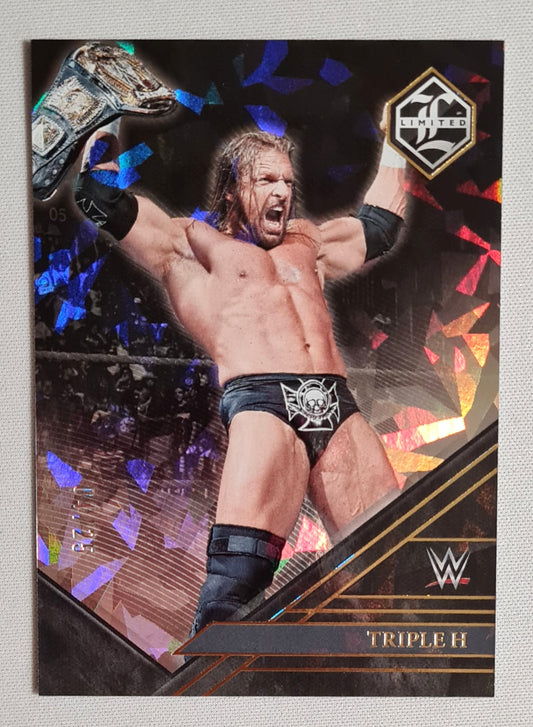 Triple H - 2023 Panini Chronicles Limited WWE Wrestling Legends #233 Cracked Ice Prizm /25